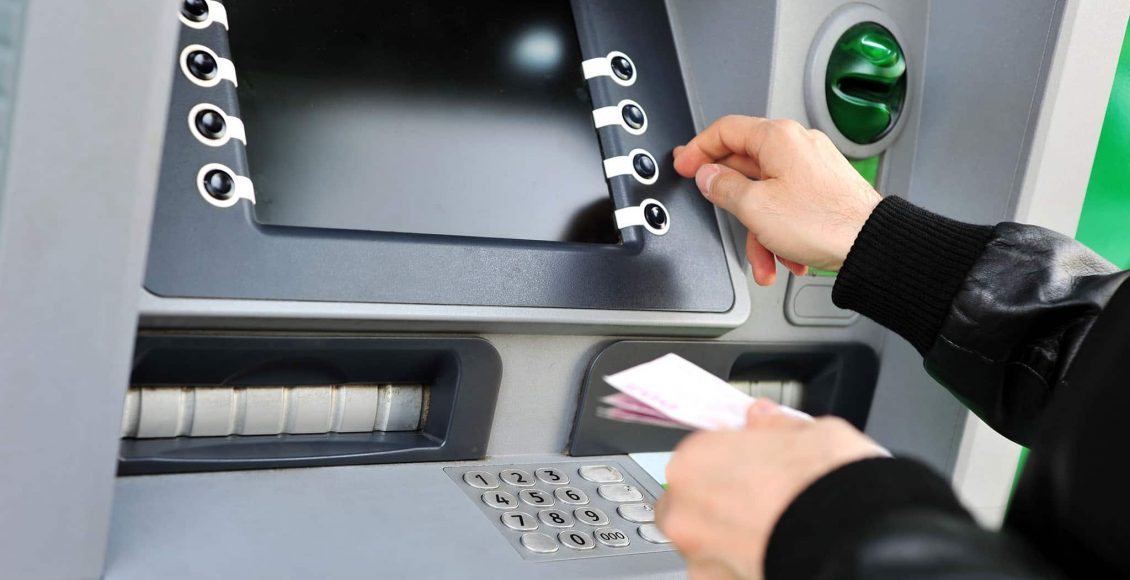 طريقة سحب فلوس من الصراف بدون بطاقة