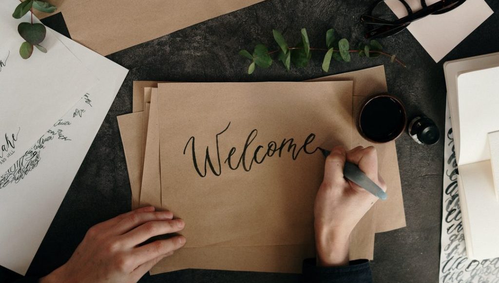 أجمل رسائل ترحيب بعميل جديد 2021