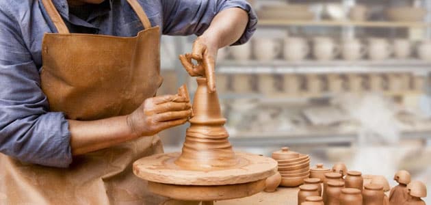 طريقة صناعة الفخار في البيت بالخطوات والصور