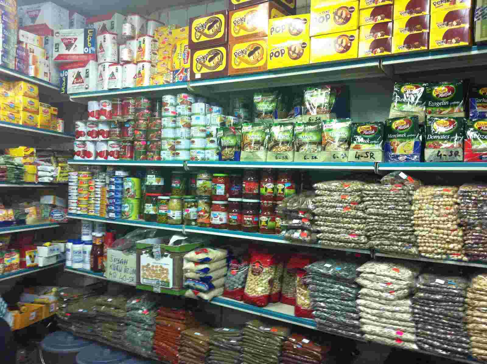 ديكور سوبر ماركت صغير