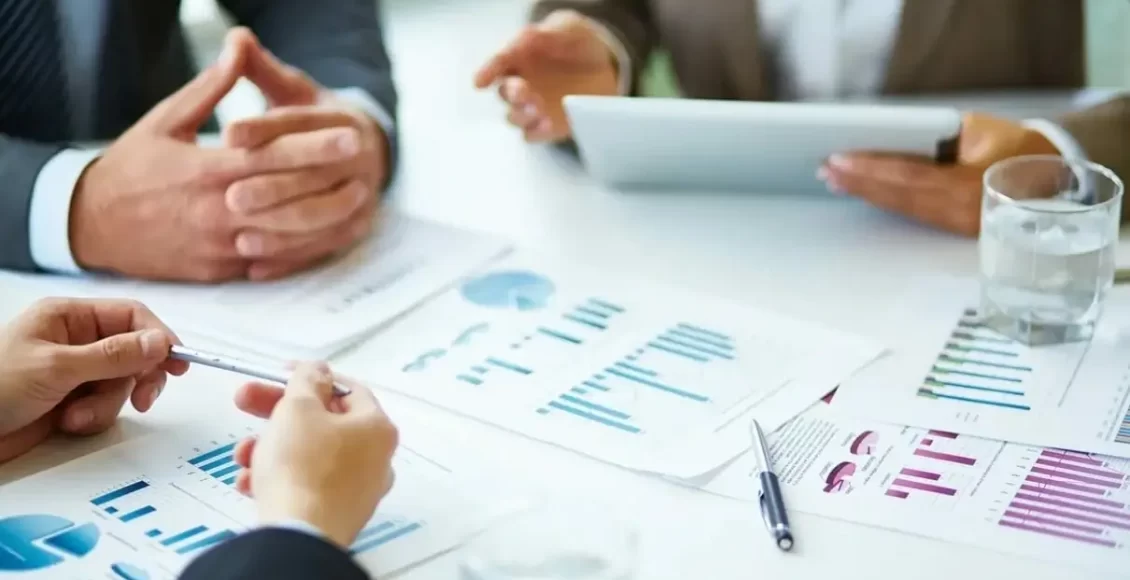 الفرق بين الفصل والاستقالة في التأمينات