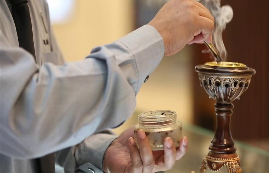 عبارات تسويقية للبخور