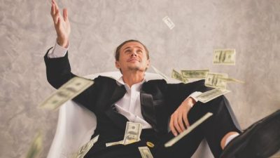 10 أسرار يفعلها الأغنياء ولا يعلمها الفقراء