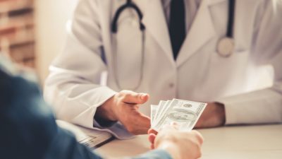 سعر عملية الفتق في السعودية