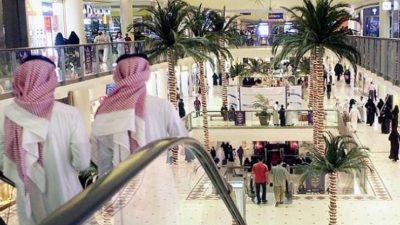 أفضل 5 مواقع تسوق ملابس في السعودية لبيع منتجات أصلية