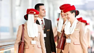 كيف تصبح مضيفة طيران في الإمارات