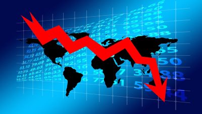 تطلعات الخبراء حول الركود التضخمي وتحليل التقارير الاقتصادية العالمية