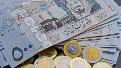 الريال السعودي يحقق استقرار في البنك المركزي مقابل الجنيه المصري