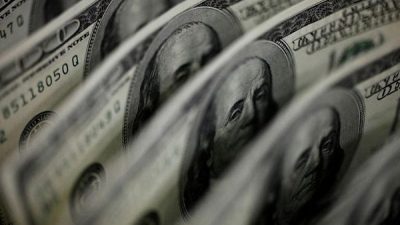 بعد العديد من البيانات حول الوظائف الضعيفة.. الدولار يواصل الانخفاض